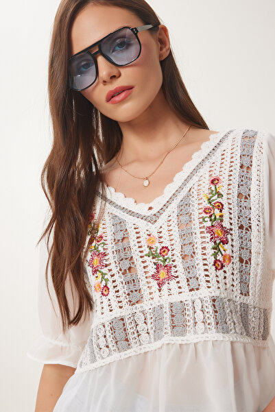Lovelyİstanbul Κεντημένη Εποχιακή Πλεκτή Μπλούζα από Σιφόν ΛΕΥΚΗ LTP0014