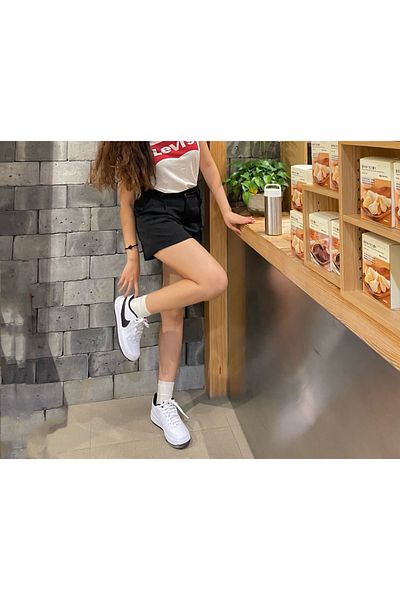 Nike White Sport Shoes - Force 1 Lv8 Sportie