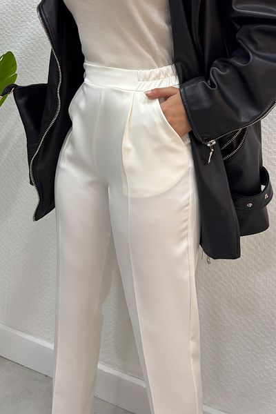 Tesettür Diyarı Crepe Fabric Elastic Waist Double Pocket Classic Trousers-White