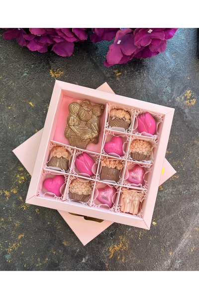 NUİT CHOCOLATE annler günü butik el yapımı hediye çikolata kutusu