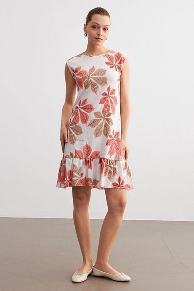 Trendseninle Women's Orange-White Floral Print Sleeveless Mini Crinkle Dress