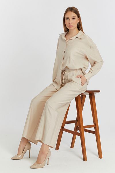 Bolivente Women's Beige Wide Leg Woven Trousers