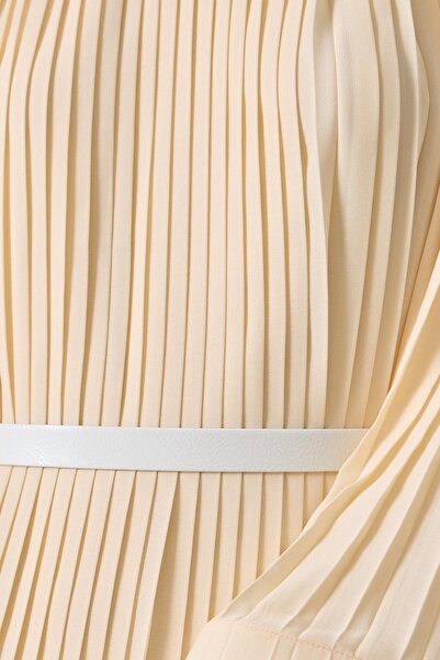 Setre Ανοιχτό κίτρινο φόρεμα με λαιμόκοψη με λεπτομέρεια πιέτας και φαρδύ μήκος μίντι