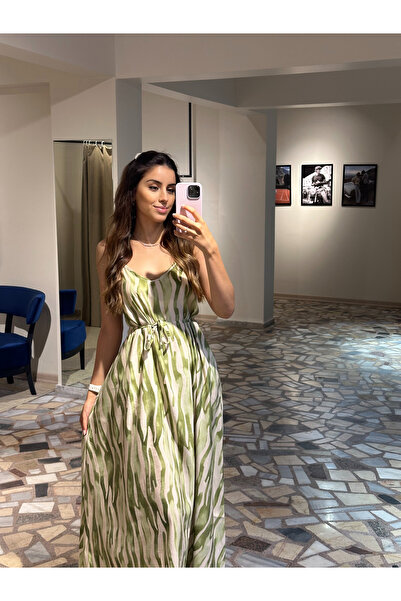 Butik Kadın Yeşil desenli kuşaklı elbise