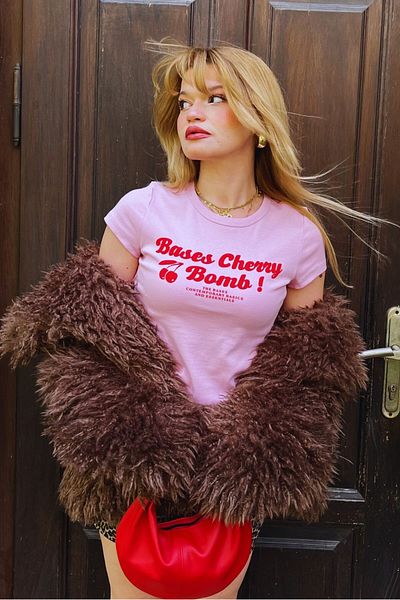 Bases Tricou cu mânecă scurtă cu imprimeu roz cireș