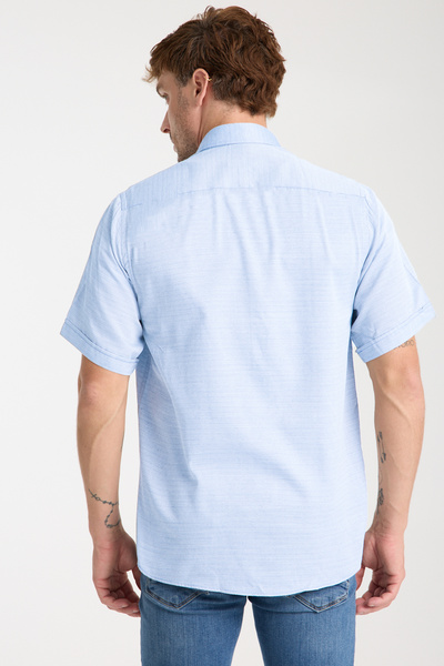 Varetta Чоловіча блакитна сорочка з короткими рукавами, широким кроєм, кишенями та ґудзиками на комірі
