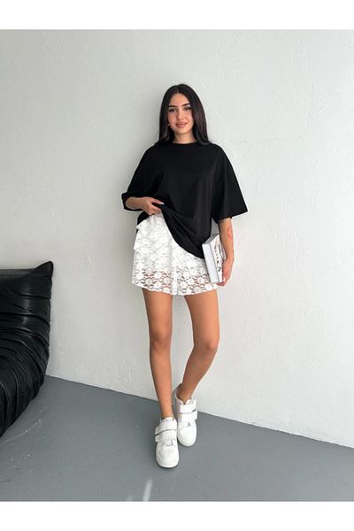 Moka Shopin Fusta MokaShopin cu pantaloni scurți din dantelă - albă