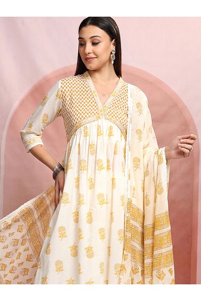 Vishudh By Styli White Floral Printed V-Neck Cotton Kurta Set with Dupatta
