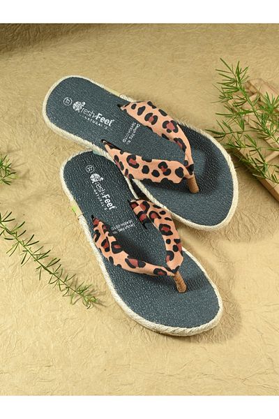 Fresh Feet By Styli Leopard Print Thong Toe Yoga Mat Slippers