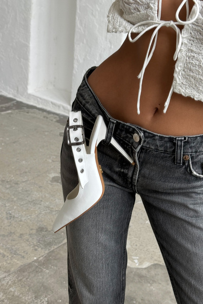 AYAKKABI PRENSİ Tove Capsule Detailed White Matte Thin Heeled Shoes Women