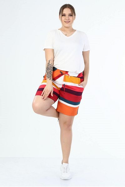 MYLİNE Elastic Waist Pocket Shorts