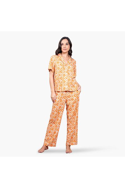 Aadaraya Printed Pyjama Set