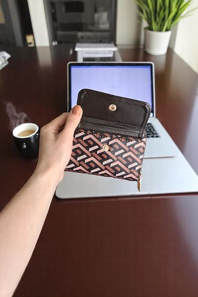 Classbag Women's Brown Soft Leather, Zippered Card Holder Wallet