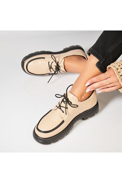 Joana Women's casual shoes Beige made of ecological leather Hoora