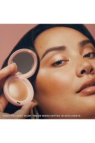 Rare Beauty Iluminator, Rare Beauty, Positive Light Silky Touch Highlighter, Exhilarate, 2.8 g