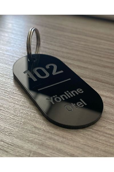 Yönline Black Shiny Customizable Hotel Bungalows Apart Keychain