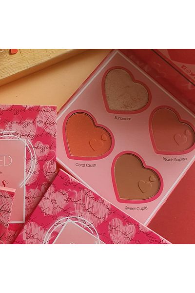 Sunkissed Paleta iluminator και ρουζ Sunkissed Cupid`s Match Face Palette