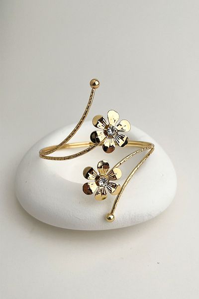 Modex Gold Color Clover Topcuk Detail Sleeve Accessory (9cm)