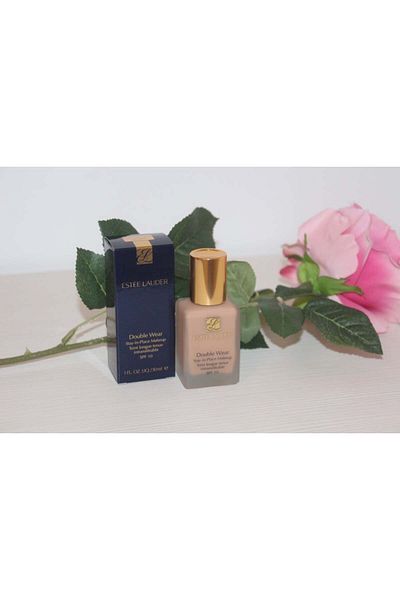 ESTÉE LAUDER Odolný tekutý make-up Estée Lauder Double Wear Stay In Place 3C2 Pebble