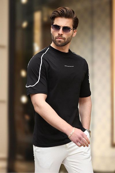 Madmext Μαύρο T-Shirt με λαιμόκοψη Basic E7132