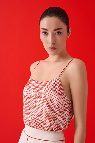 Jus De Pommes EKRU KIRMIZI PUANTİYELİ İNCE ASKILI BLUZ