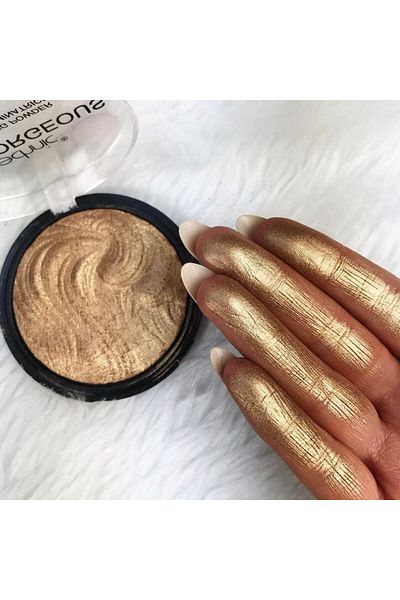 TECHNIC Iluminator Get Gorgeous Highlighting Powder 24ct Gold