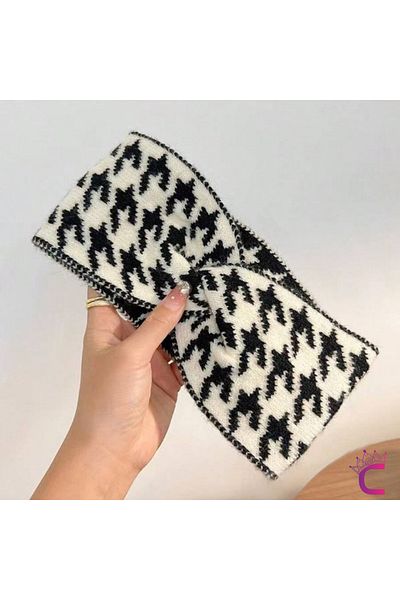 Cinderella Women Winter Knit Headband Hair Bandana Black White - Wide Comfortable Daily Use Makeup Bandana