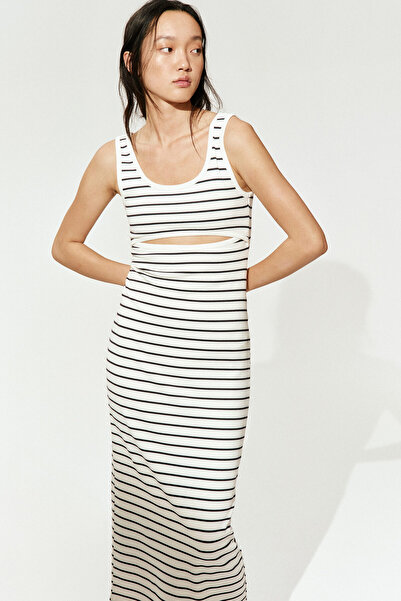 H&M Oyuklu Maksi Elbise