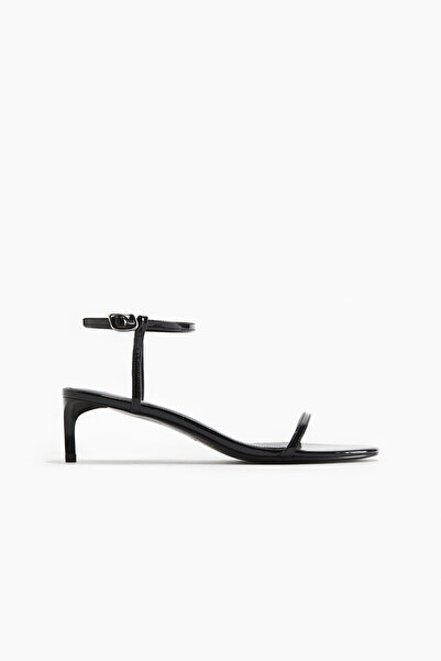 H&M Topuklu ve Şeritli Sandalet