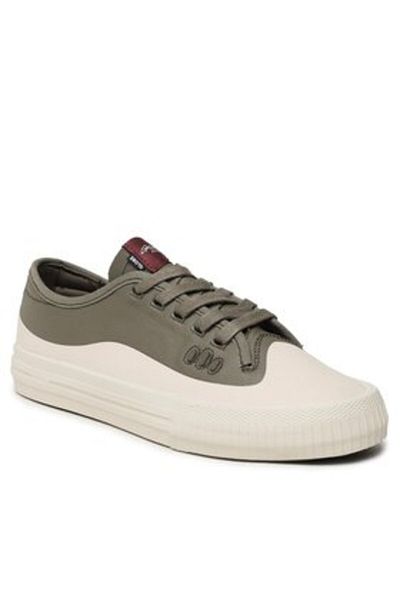 Globe men's sneakers GBGILL green