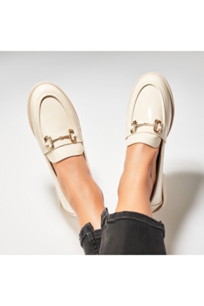 Joana Γυναικεία casual παπούτσια μπεζ από οικολογικό λουστρίνι Shreya