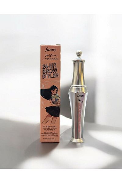 fanity Clear gel mascara for natural-looking eyelashes
