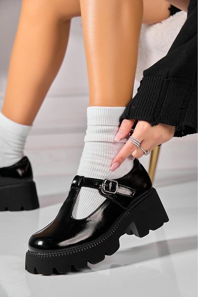 Joana Women's casual shoes in black patent leather Jolia3