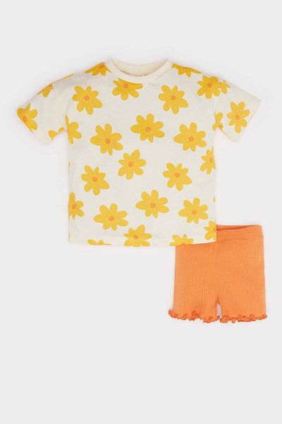 DeFacto Baby Girl 2 Piece Set Patterned Short Sleeve T-Shirt Elastic Waist Shorts E8432A525Sm
