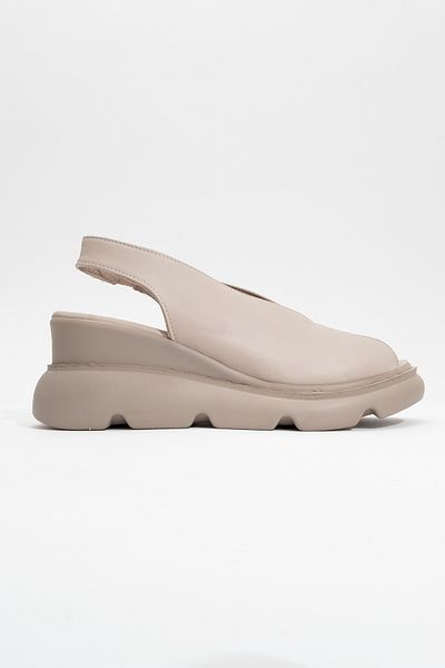 Ataköy Ayakkabı WOMEN'S LEATHER THICK SOLE SANDAL