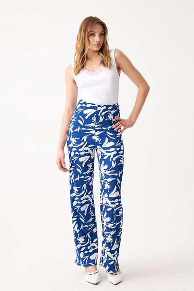 Know Women's Blue-White Patterned Pipe Leg Trousers