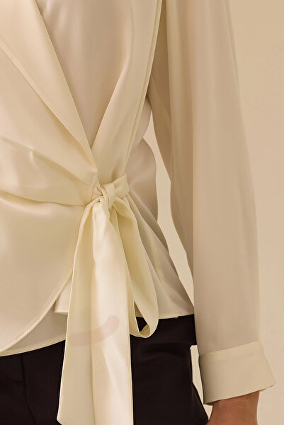 SEÇİL Жіноча блуза з круазе з атласу 0018 Екрю Модель