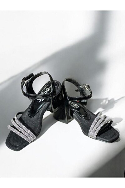 Zekids Girl's Stoned Three-Striped Design Heeled Evening Dress Shoes