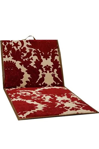 Cady One Foldable Ground Chair