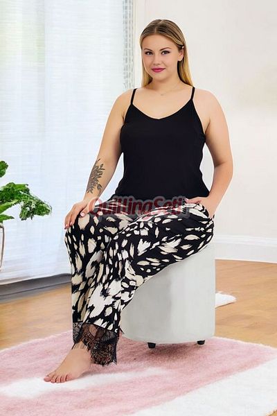 quilling Black Color and Patterned 10983 Short-Sleeve Women Plus Size Mother Pajamas Set