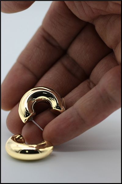 MAZEN Minimal & Light Gold Color Curved Earrings Everyday and Stylish Use