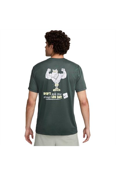 Nike men's t-shirt green