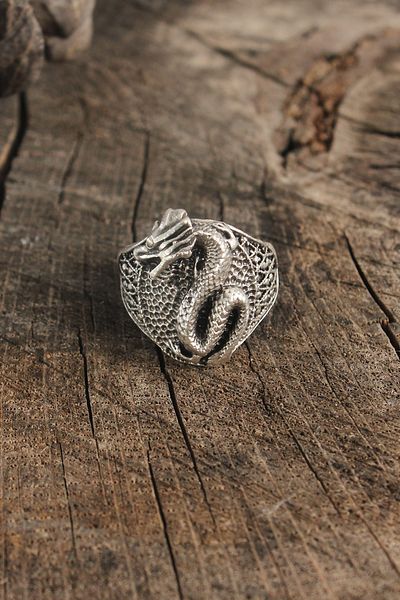 BESKAR Antique Silver Color Dragon Motif Adjustable Men Ring