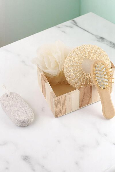 safestore Heart Shaped Comb Sponge Set Facial Head Cleaning Skin Care Spa Bath Set Baby Care Set