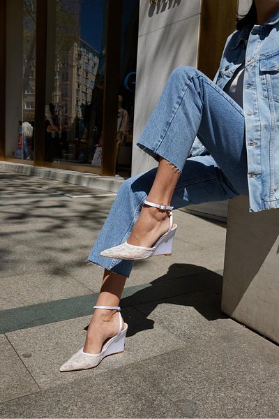 carweza Lina White Lace Wedge Heeled Women's Shoes
