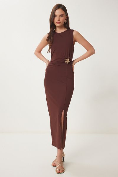 Happiness İstanbul Braunes Midikleid Sandy mit goldener Schnalle für Damen KH00097