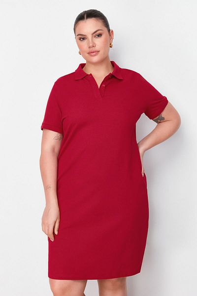 Trendyol Curve Weinrotes Mini-Strickkleid mit Polokragen TBBSS24AH00164