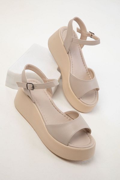 SOHO Beige Damenschuhe mit Keilabsatz 20571