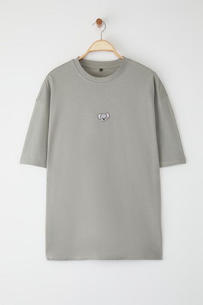 Trendyol Collection Gray Oversize Koala Embroidered 100% Cotton T-Shirt Tmnss23Ts00243