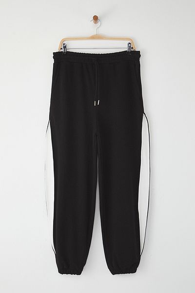 Trendyol Collection Μαύρο Unisex Oversize/Wide Cut Panel Λεπτομερή φούτερ TMNSS25EA00004